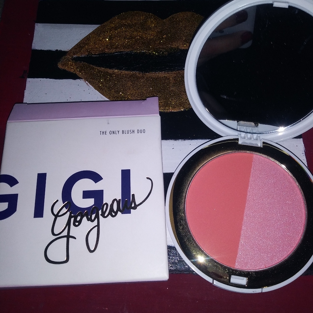 Blush - Picture 2 of 2
